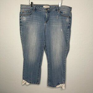 Torrid Skinny Crop Ankle Lace Hem Detail Size 22 #25